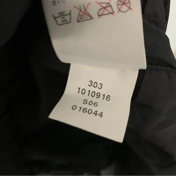 North face // black zip front ski jacket size small - Picture 10 of 10